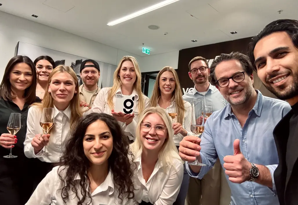 Team vom Augenarzt dr. vision in Frankfurt mit der Auszeichnung für hohe Patientenzufriedenheit